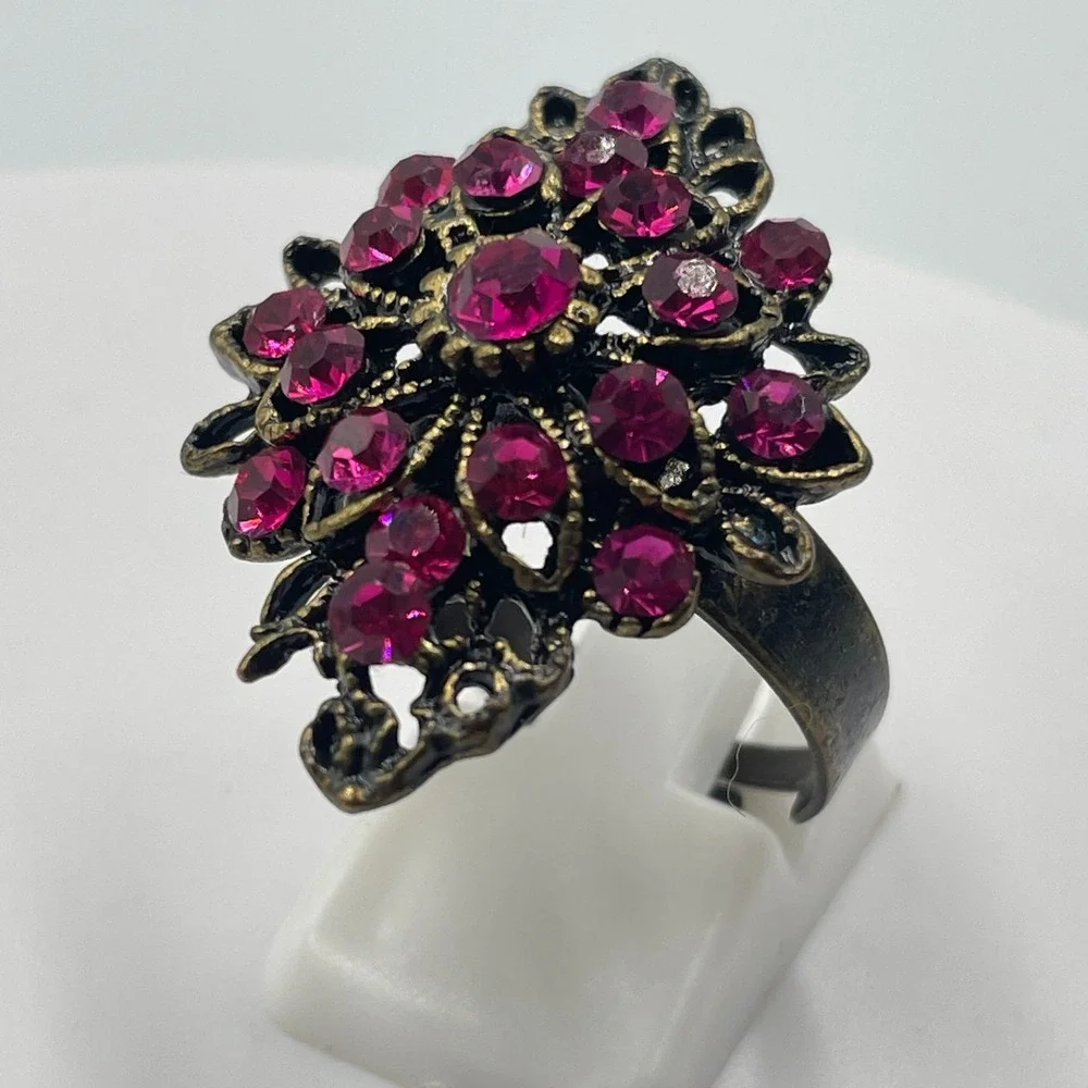 Vintage Retro Hot Pink Rhinestone Statement Ring Antique Gold Tone Cocktail